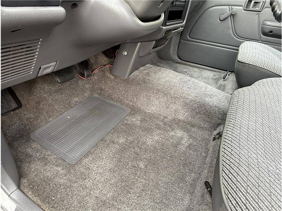Toyota-xtra-cab-dx-pickup-1994-silver-37