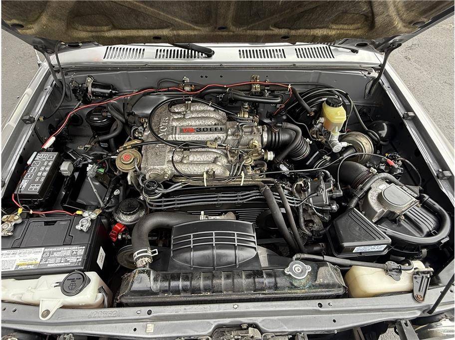 Toyota-xtra-cab-dx-pickup-1994-silver-38