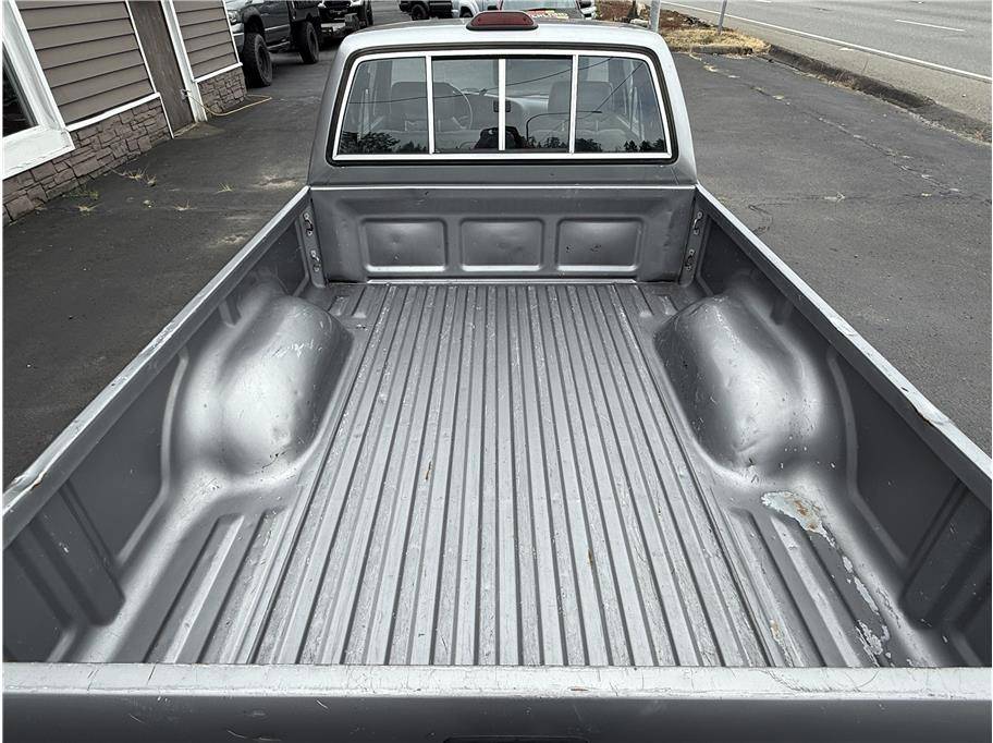 Toyota-xtra-cab-dx-pickup-1994-silver-39