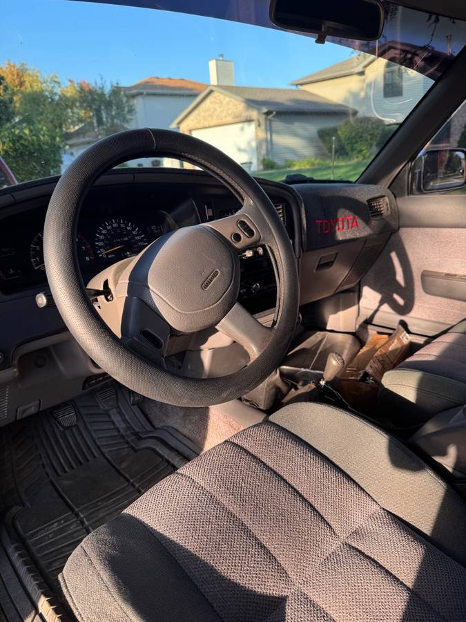 Toyota-xtracab-pickup-1989-10