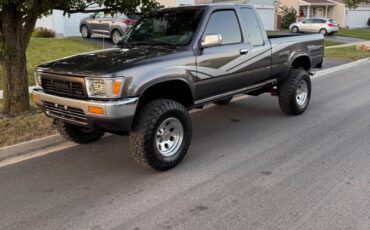 Toyota-xtracab-pickup-1989-3