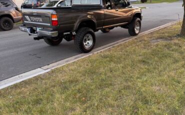 Toyota-xtracab-pickup-1989-5