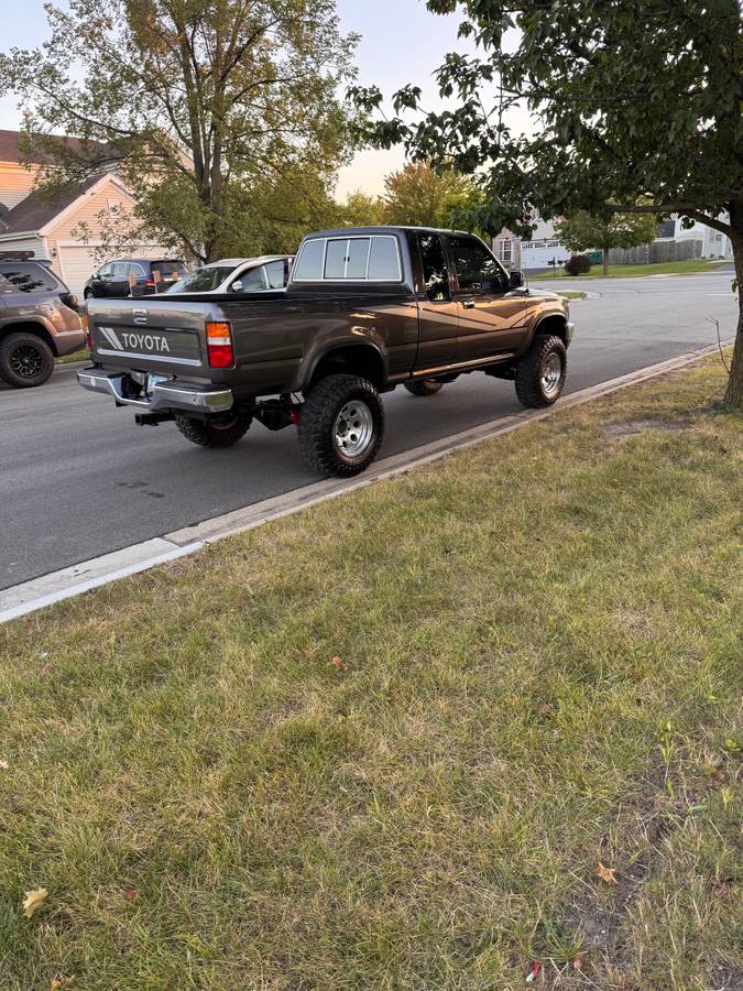Toyota-xtracab-pickup-1989-5