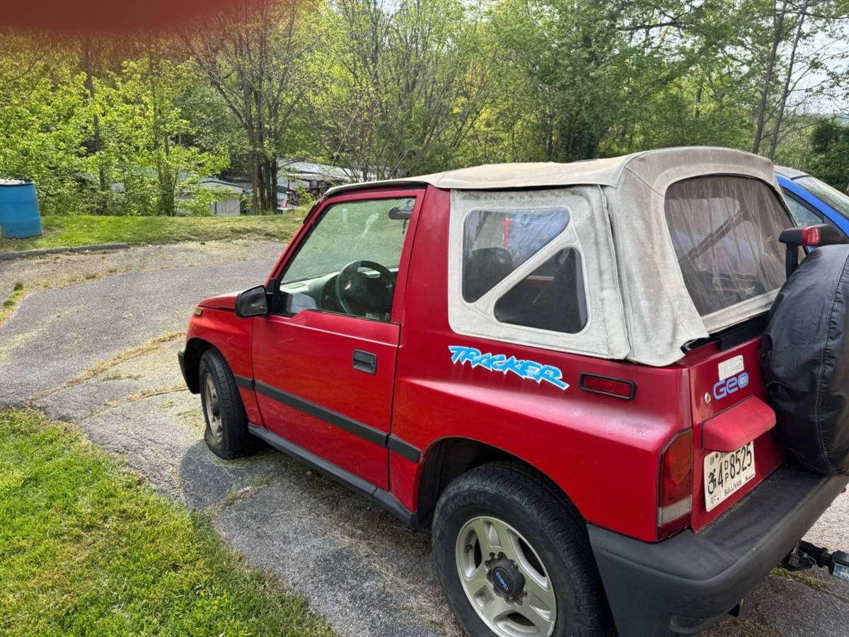 Tracker-1989