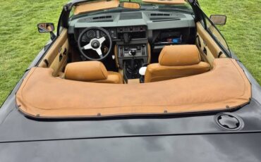 Triumph-1982-black-4