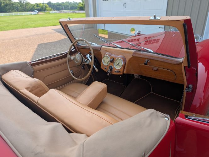 Triumph-2000-1949-17