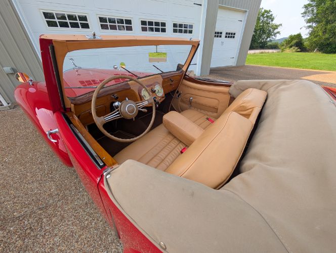 Triumph-2000-1949-47