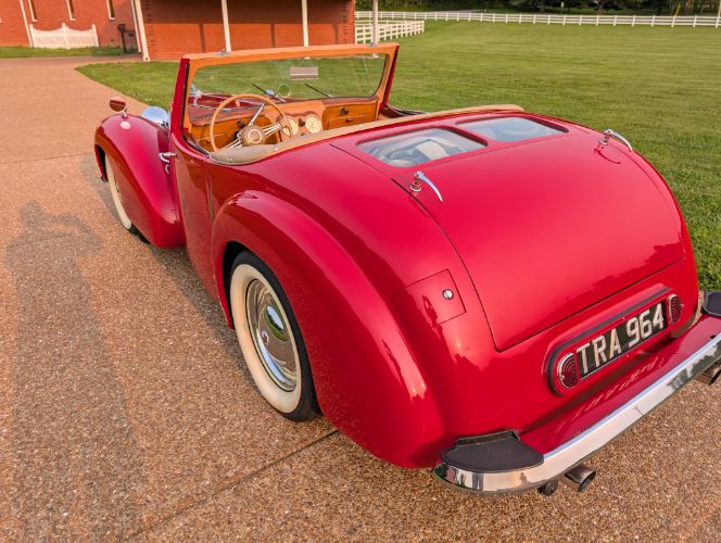 Triumph-2000-1949-7