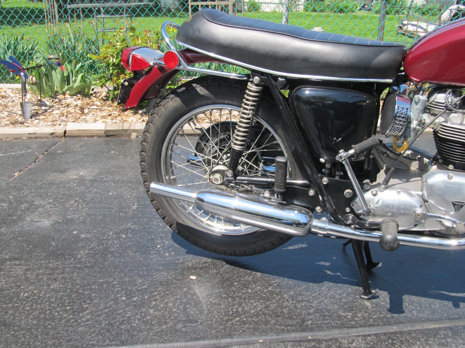Triumph-Bonneville-1970-17