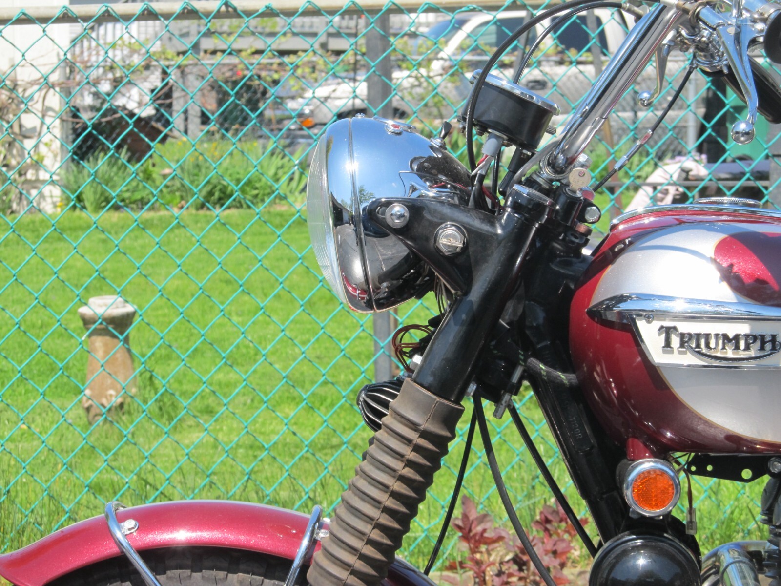 Triumph-Bonneville-1970-5