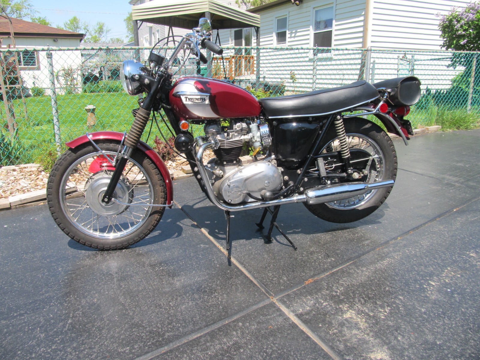 Triumph-Bonneville-1970