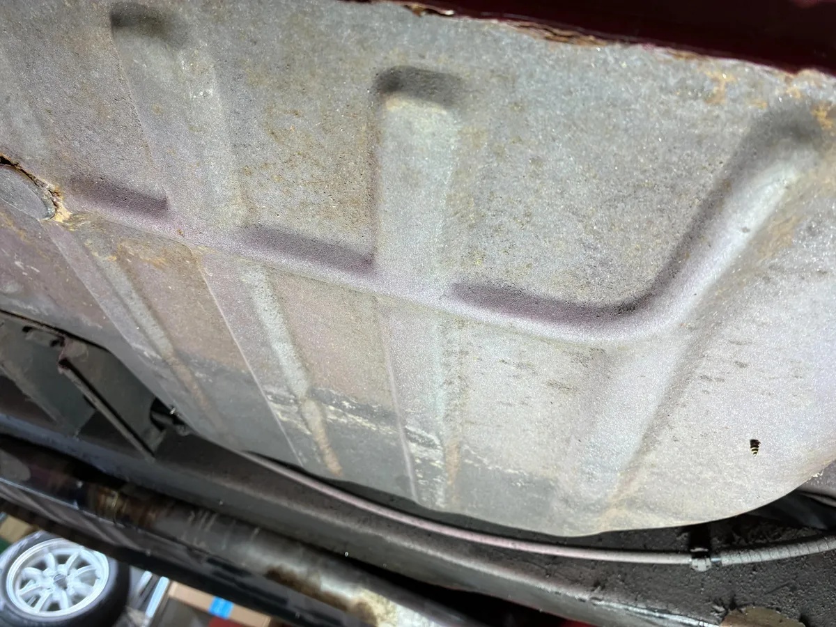 Triumph-Gt6-1971-Burgundy-Black-10