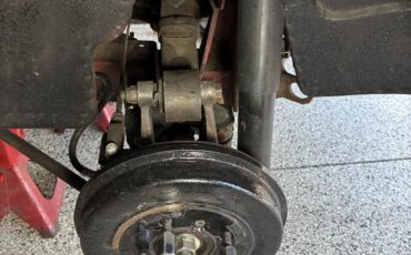 Triumph-Gt6-1971-Burgundy-Black-4