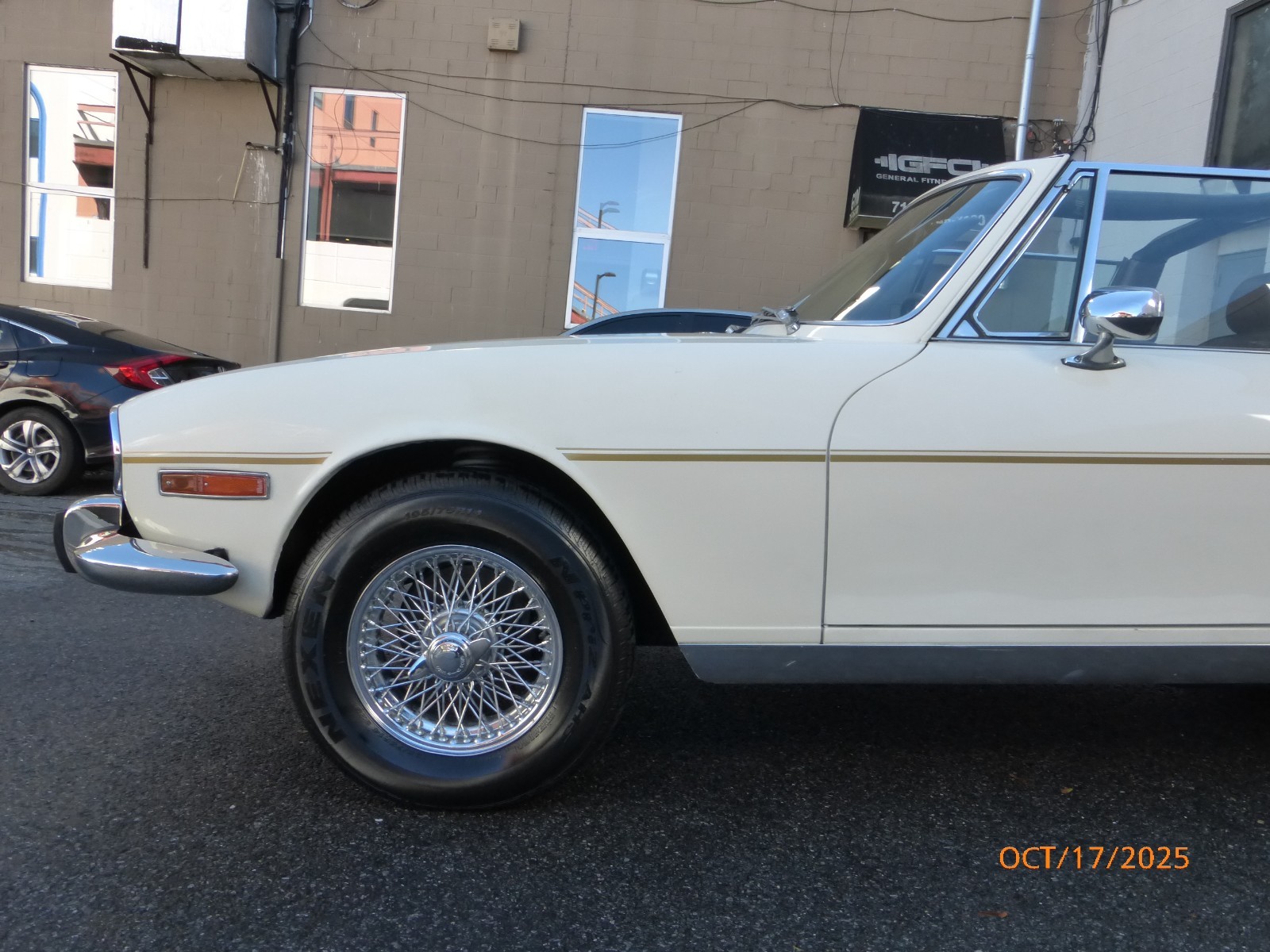 Triumph-Other-1973-Convertible-7