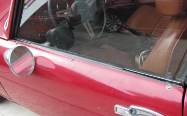 Triumph-Spitfire-1974-Carmine-Red-Tan-13