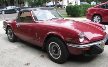 Triumph-Spitfire-1974-Carmine-Red-Tan-14