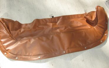Triumph-Spitfire-1974-Carmine-Red-Tan-16