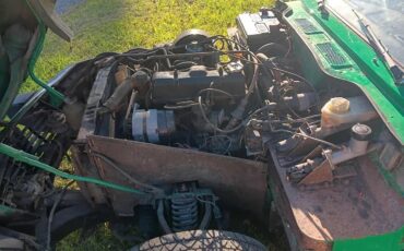 Triumph-Spitfire-1976-Java-Green-Beige-5