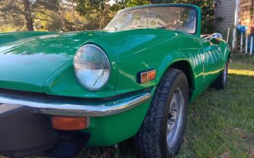 Triumph-Spitfire-1976-Java-Green-Beige-6
