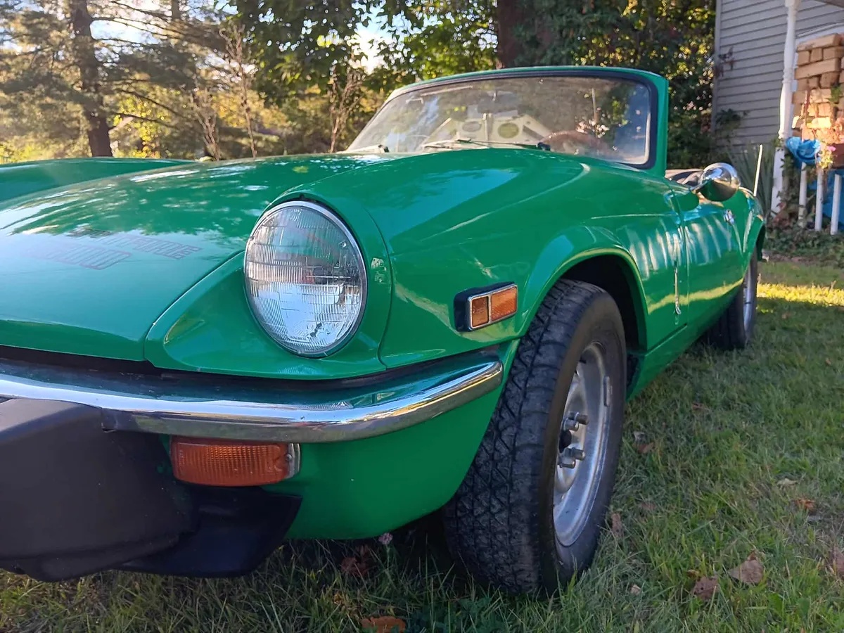 Triumph-Spitfire-1976-Java-Green-Beige-6