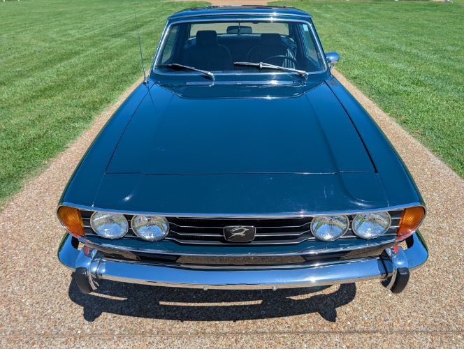 Triumph-Stag-1973-Black-Vinyl-8
