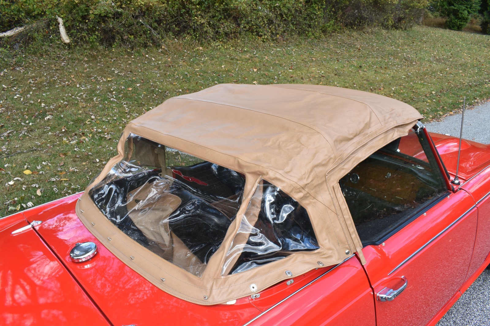 Triumph-TR-4A-1966-Convertible-13
