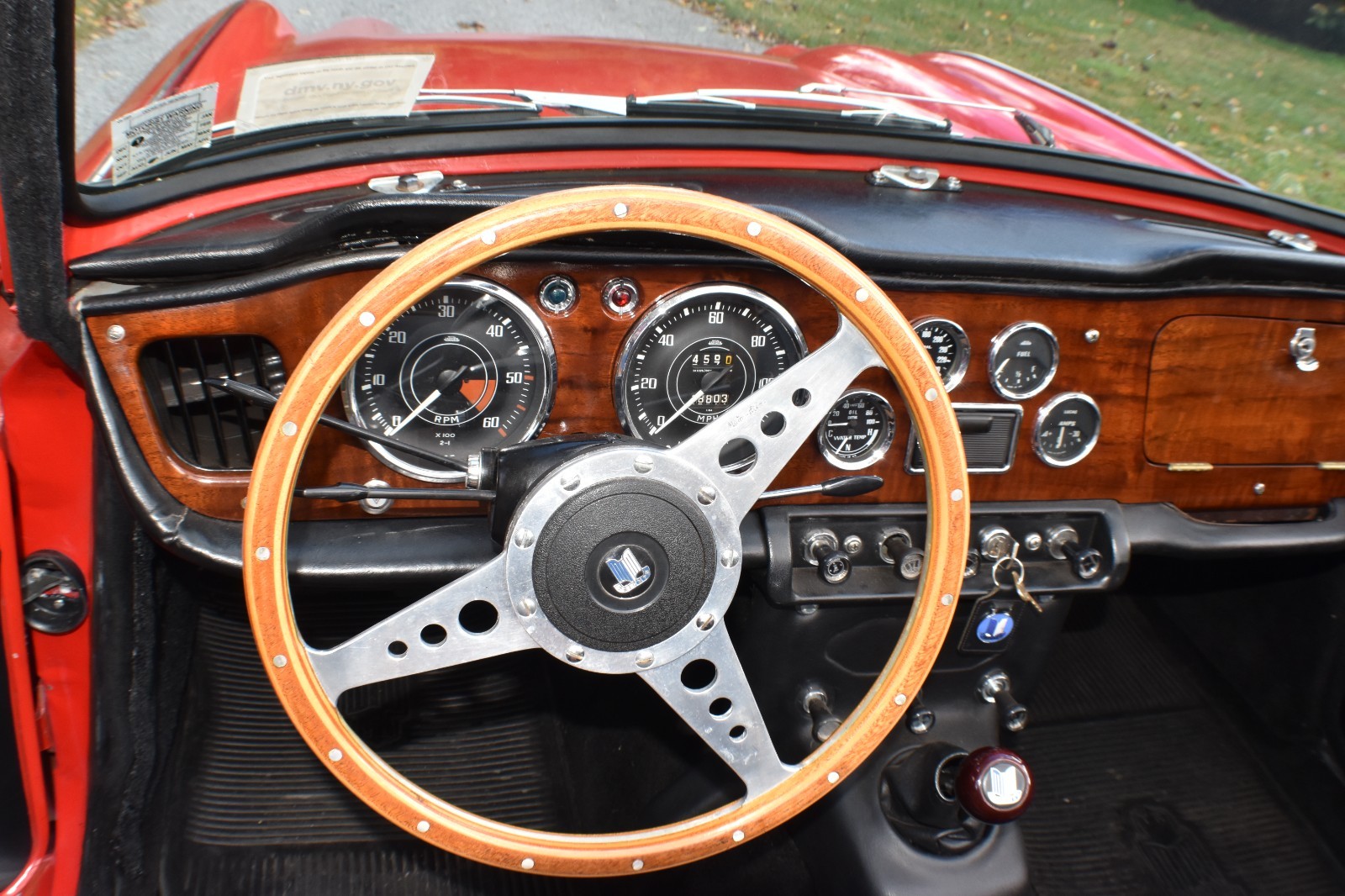 Triumph-TR-4A-1966-Convertible-21
