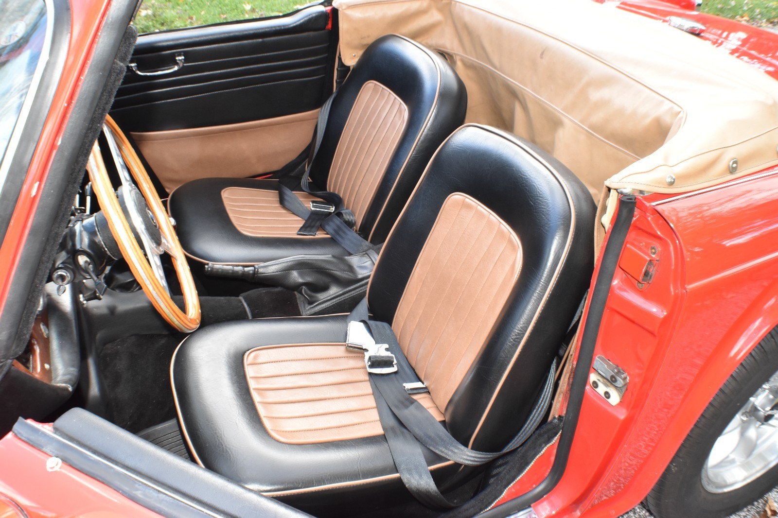 Triumph-TR-4A-1966-Convertible-22