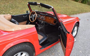 Triumph-TR-4A-1966-Convertible-23