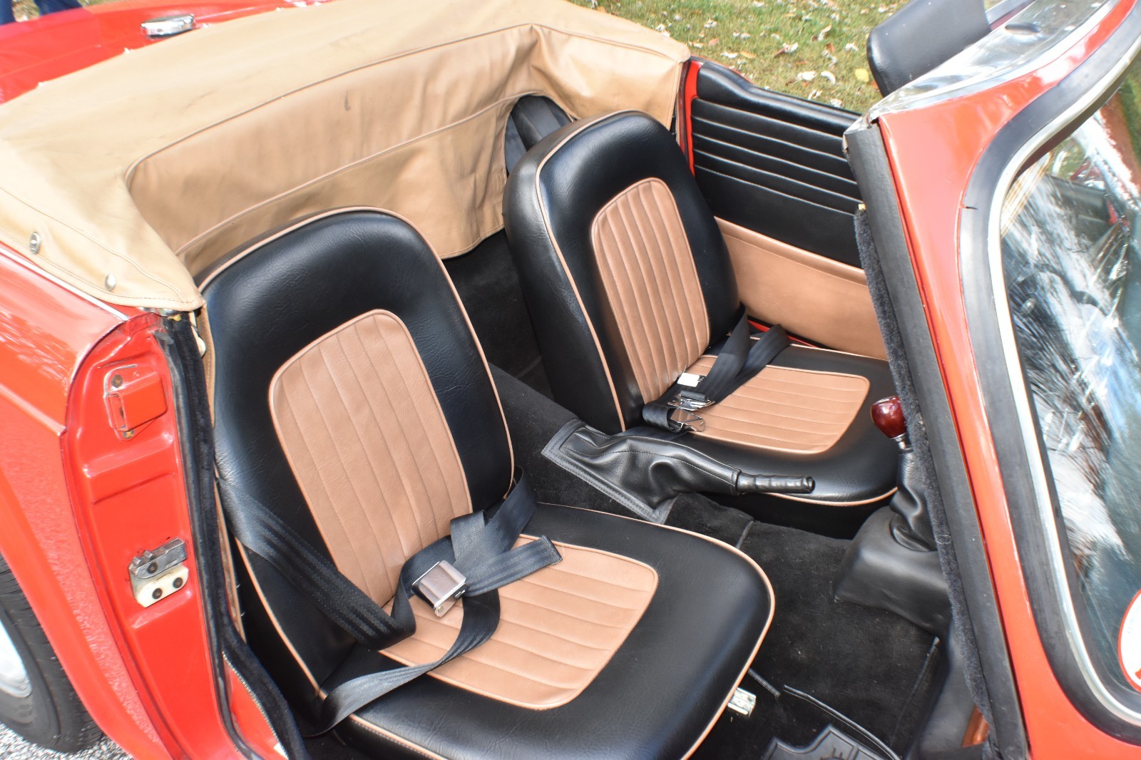 Triumph-TR-4A-1966-Convertible-24