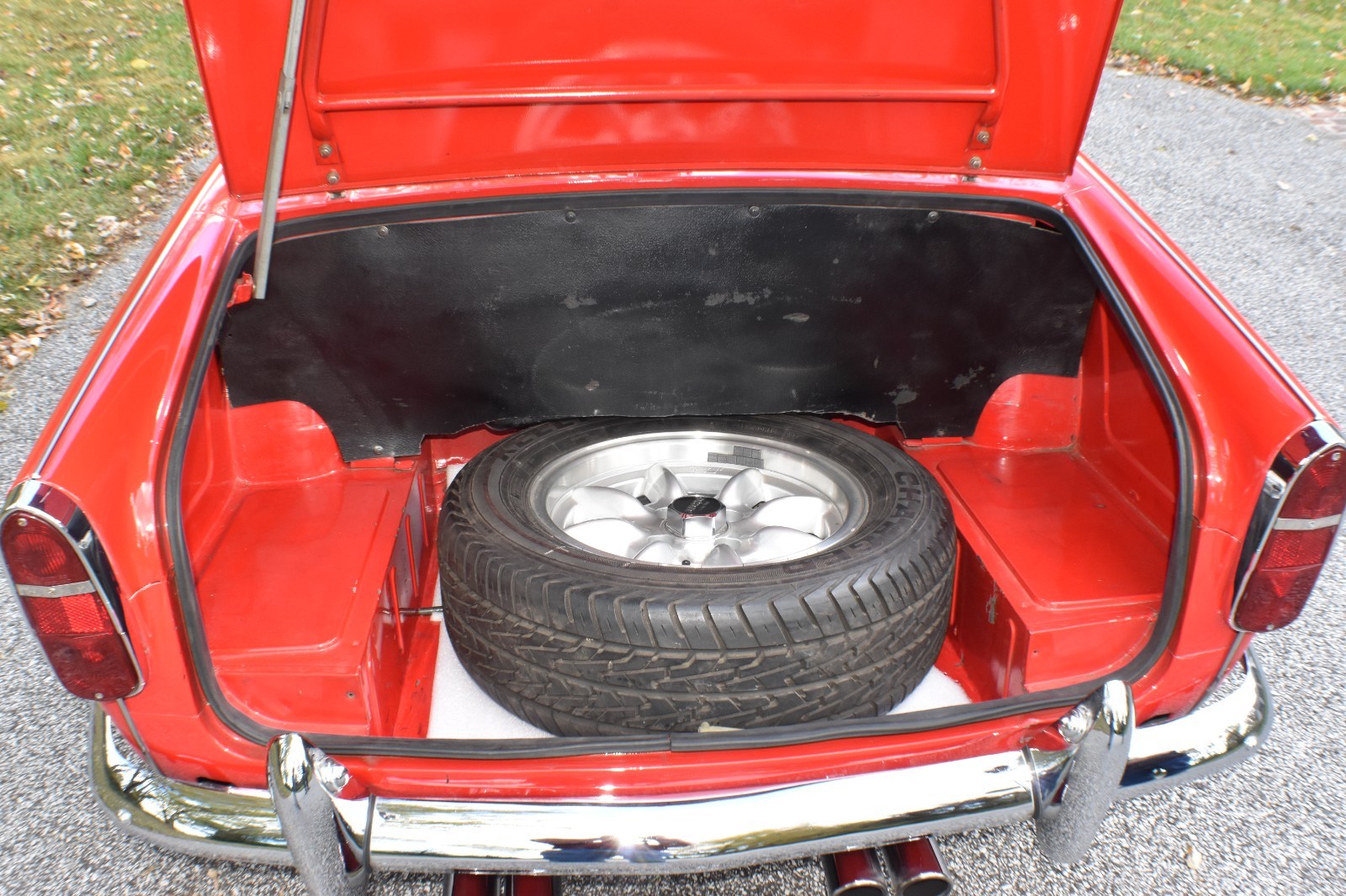 Triumph-TR-4A-1966-Convertible-27
