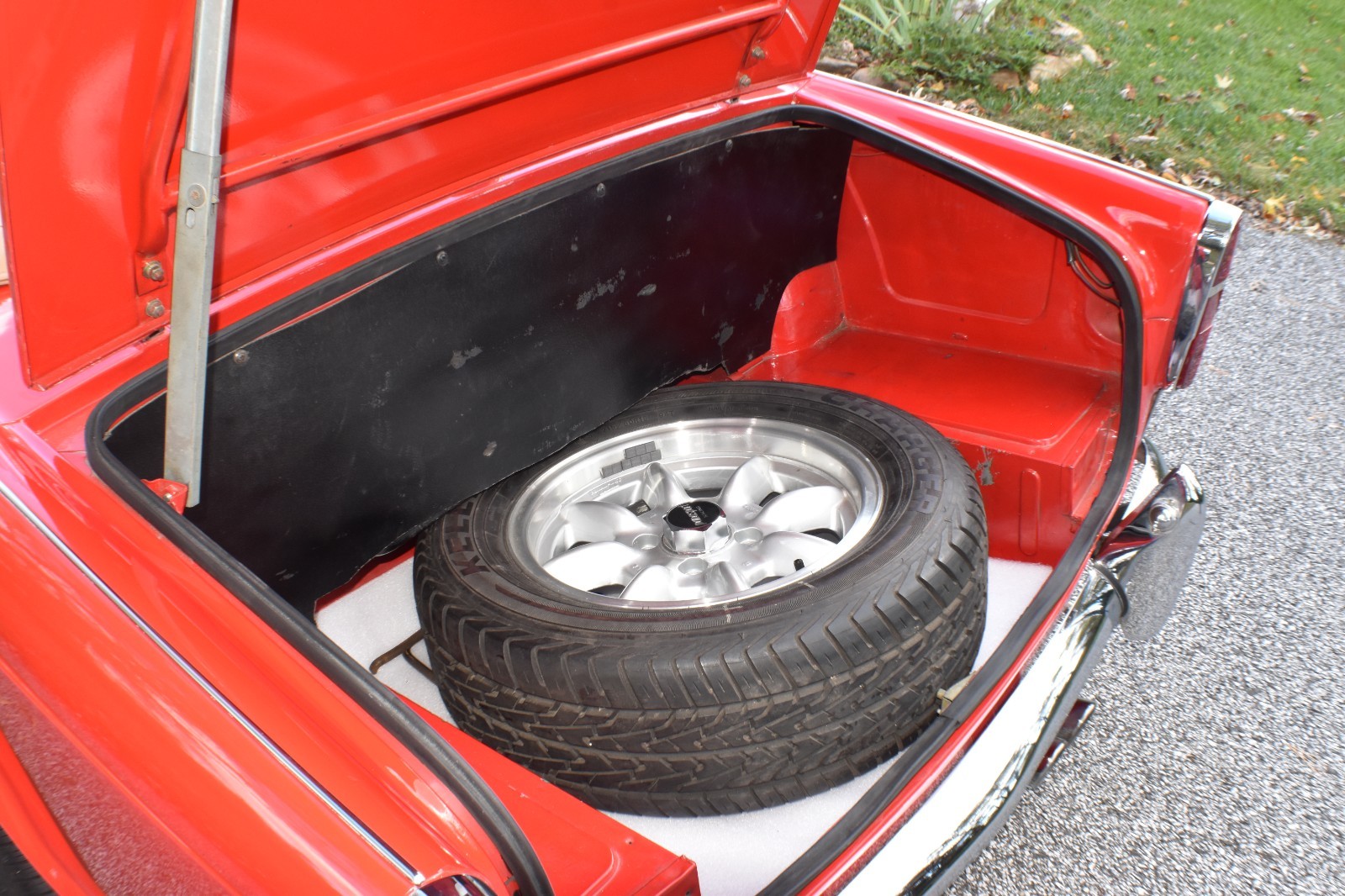 Triumph-TR-4A-1966-Convertible-29