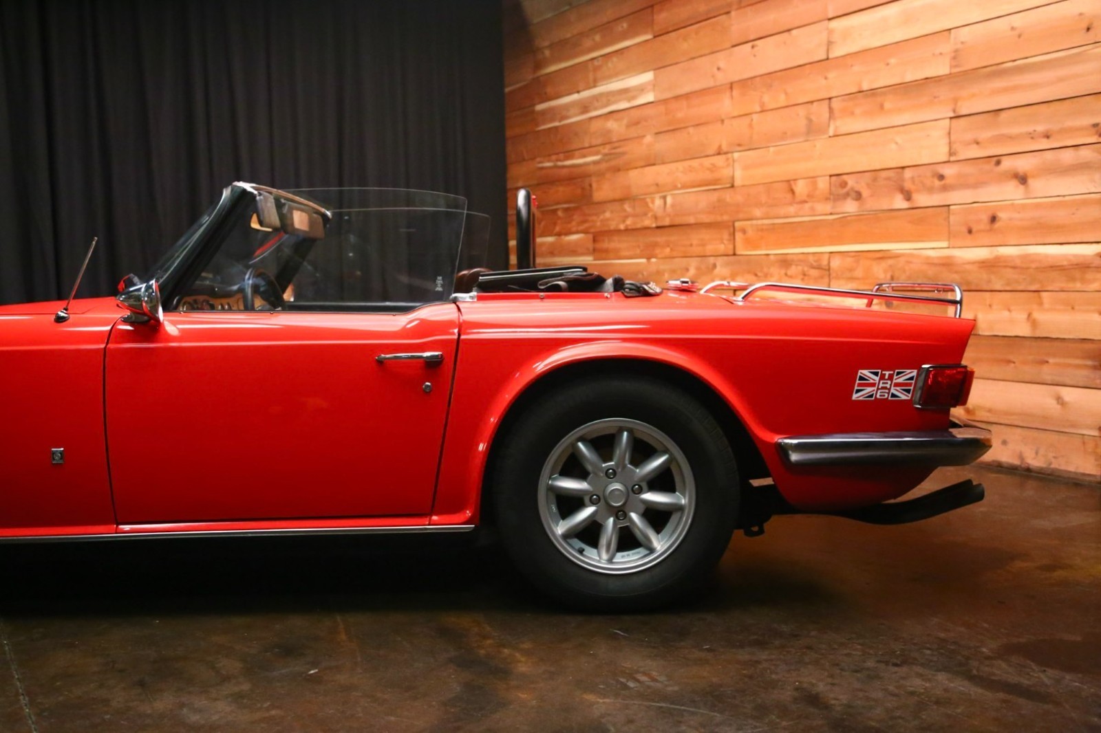 Triumph-TR-6-1976-10