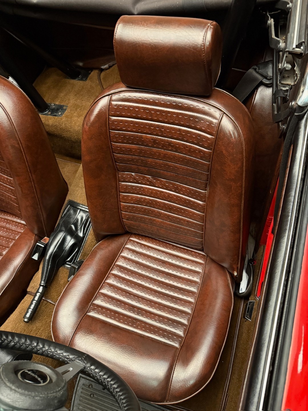 Triumph-TR-6-1976-17