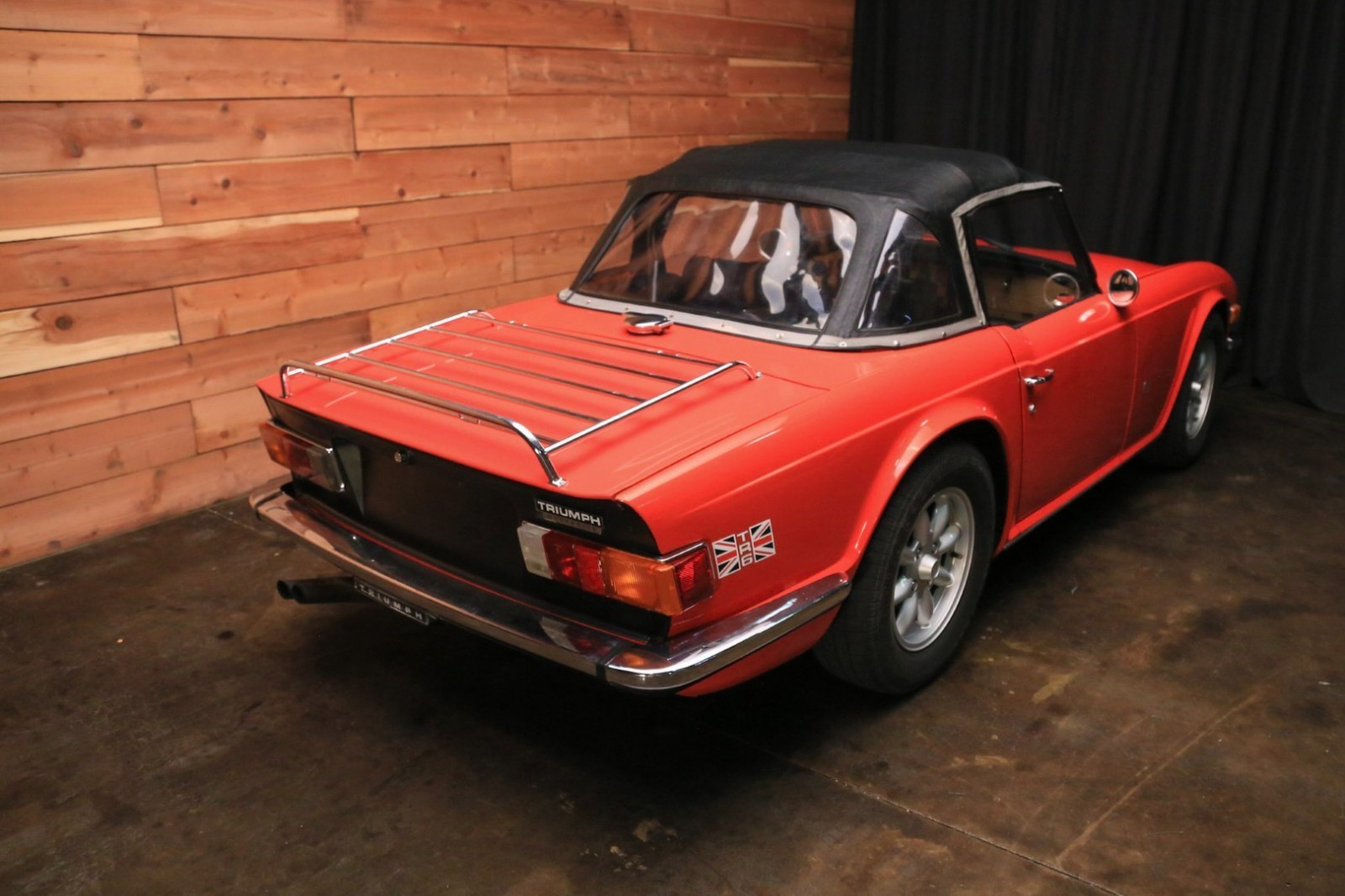 Triumph-TR-6-1976-3