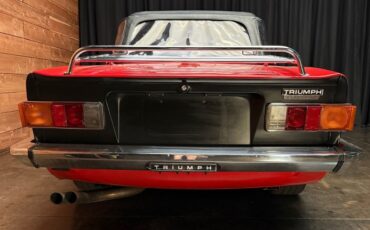 Triumph-TR-6-1976-4