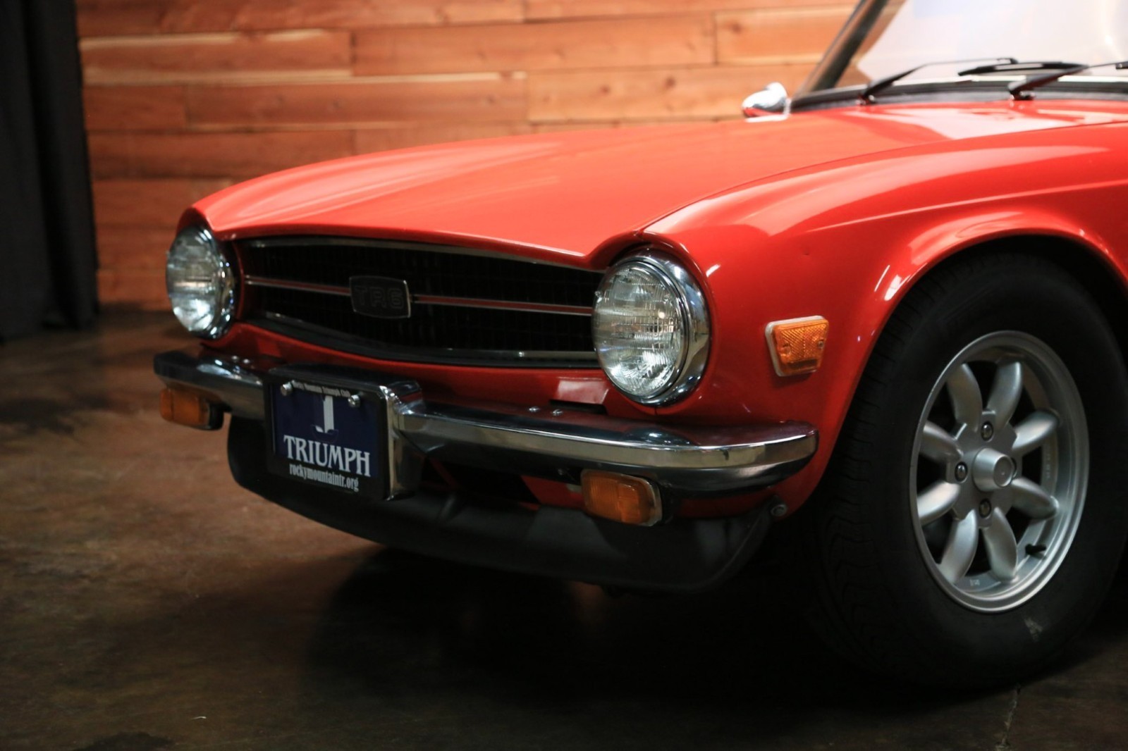 Triumph-TR-6-1976-6