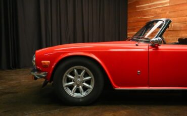Triumph-TR-6-1976-9