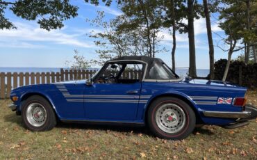 Triumph-TR-6-1976-Convertible-1