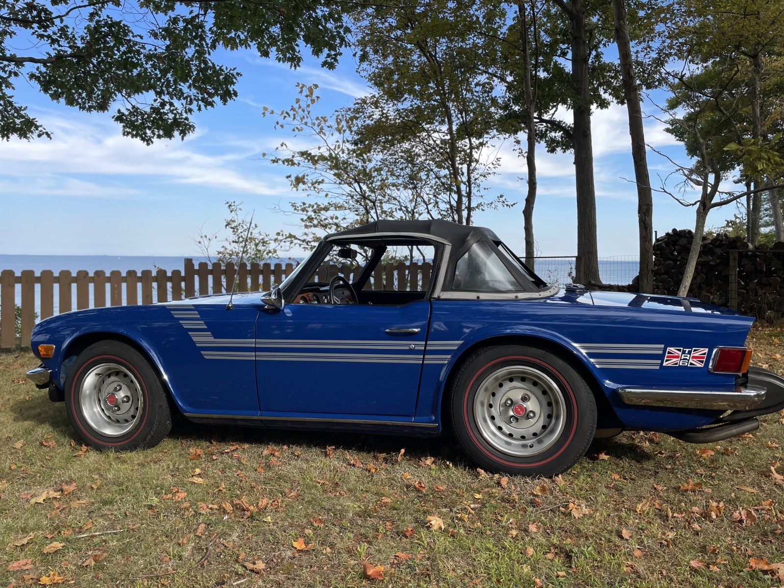 Triumph-TR-6-1976-Convertible-1