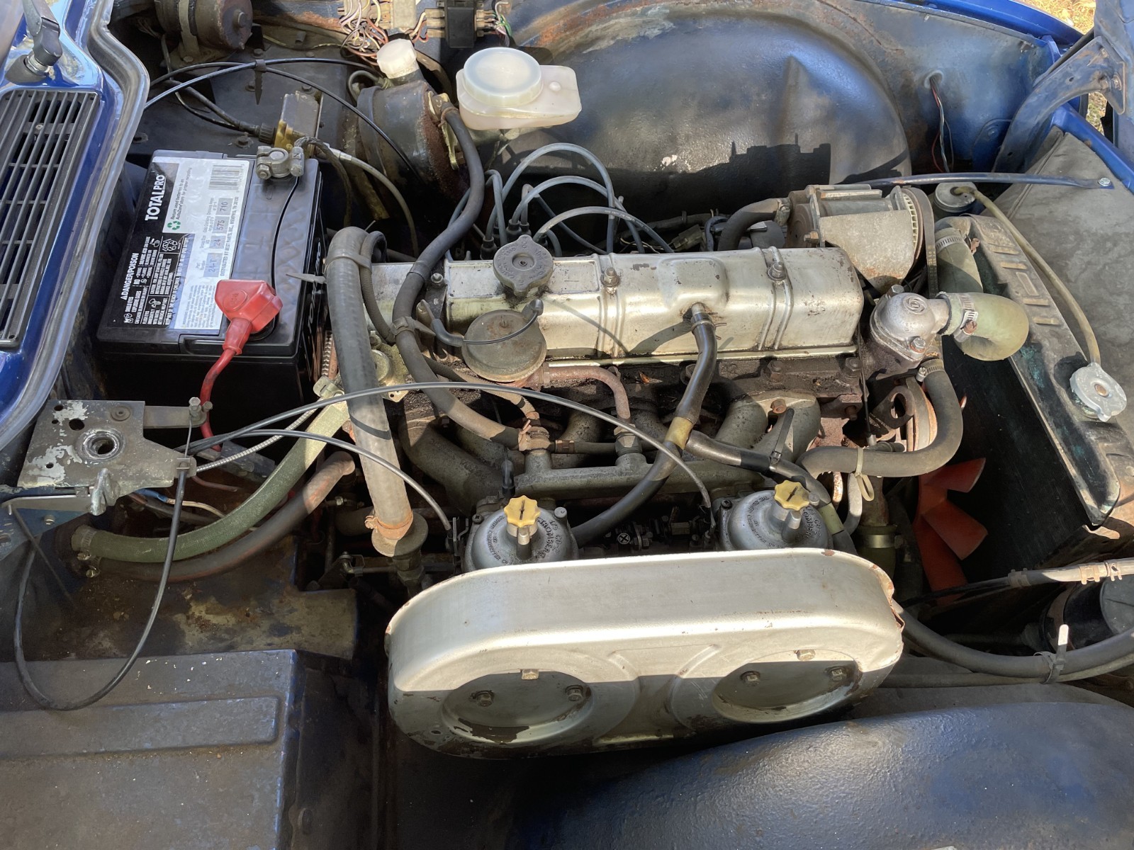 Triumph-TR-6-1976-Convertible-19