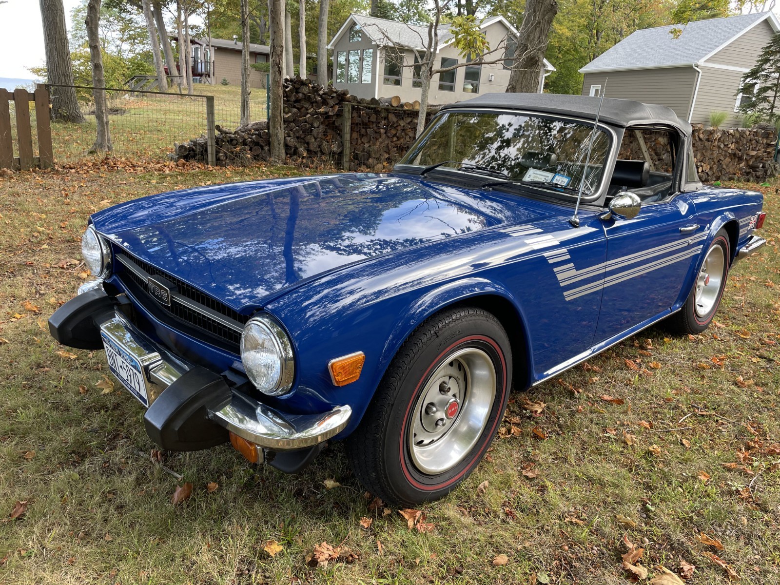Triumph-TR-6-1976-Convertible