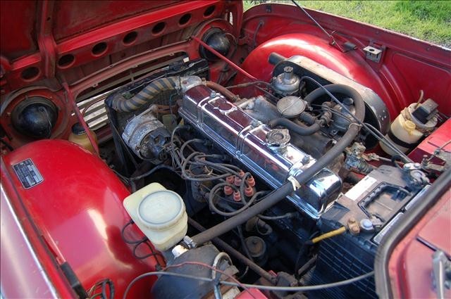 Triumph-TR250-1968-Convertible-18