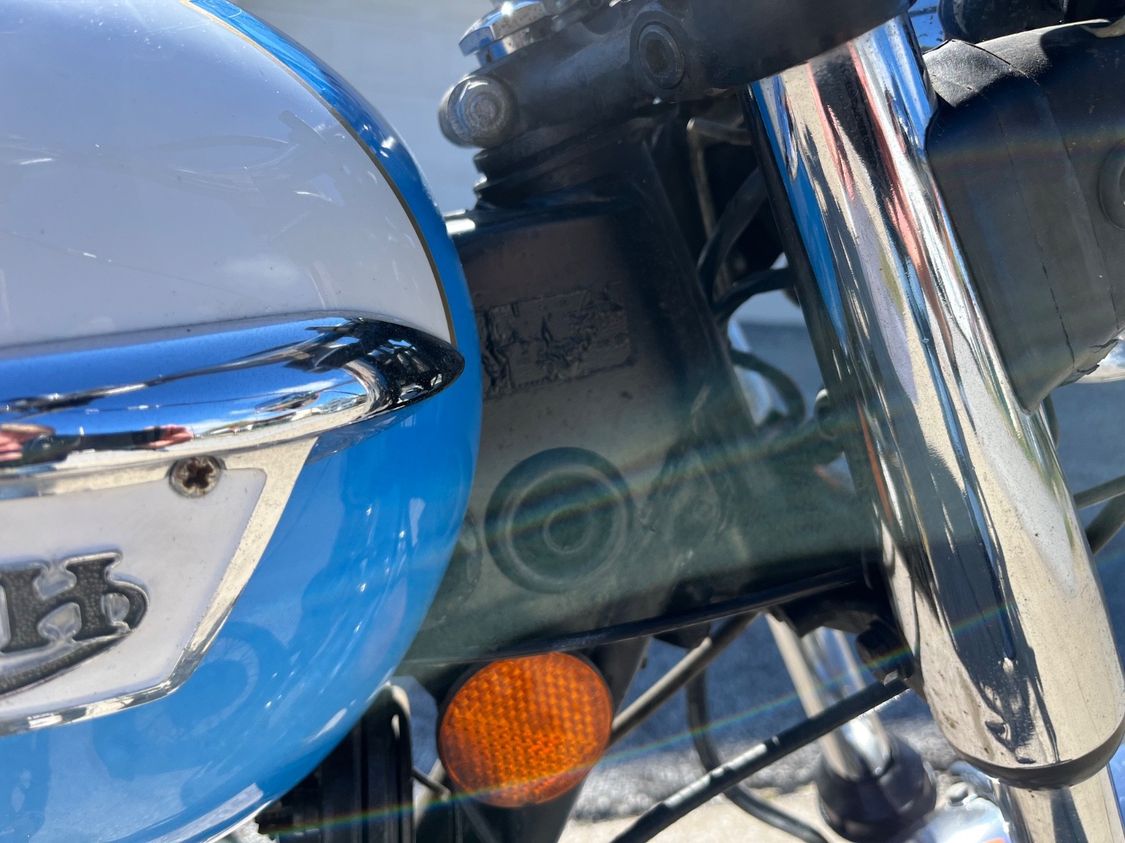 Triumph-Tiger-1973-12
