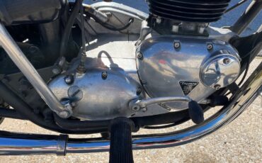 Triumph-Tiger-1973-13