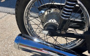 Triumph-Tiger-1973-14