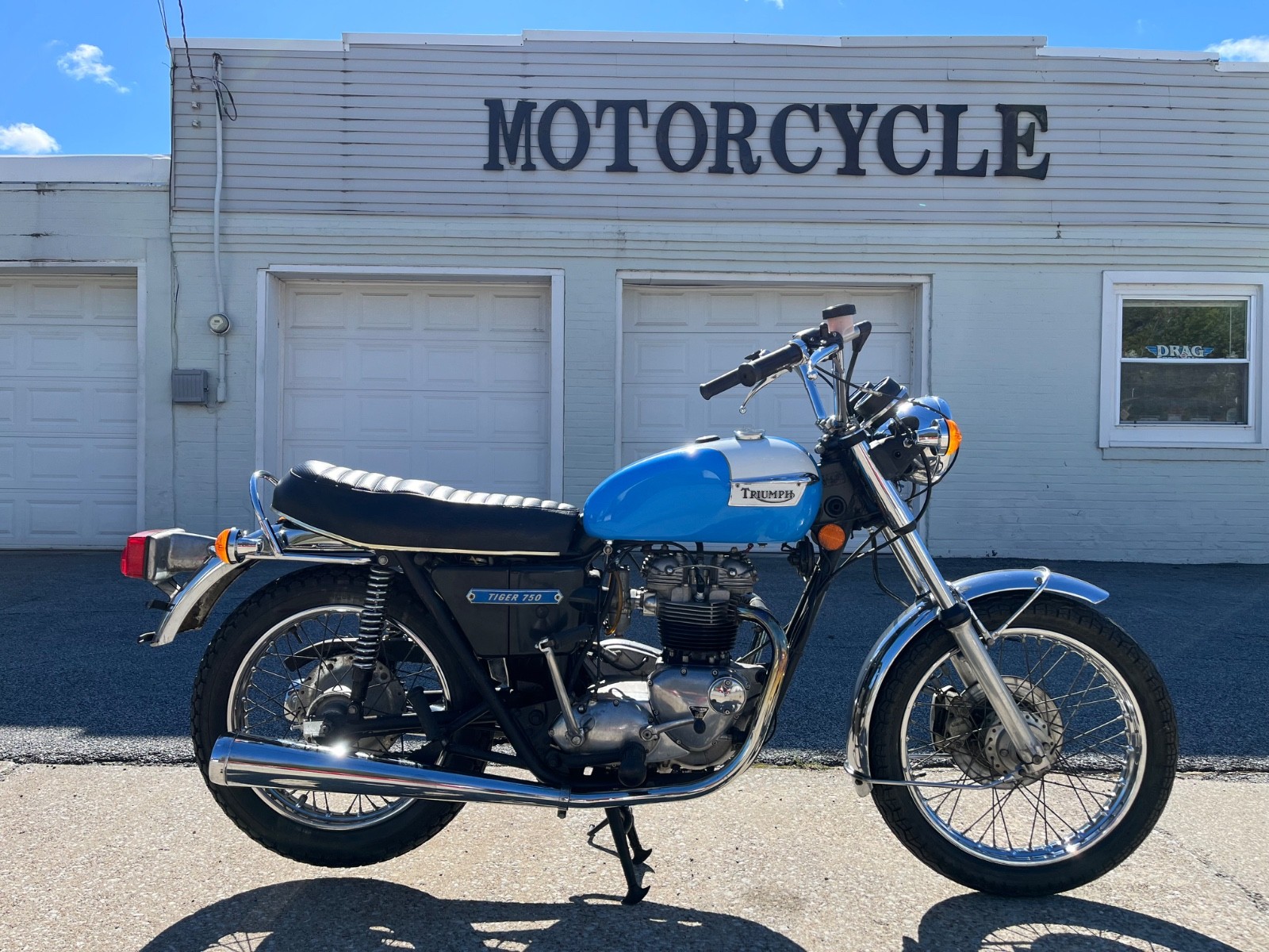 Triumph-Tiger-1973