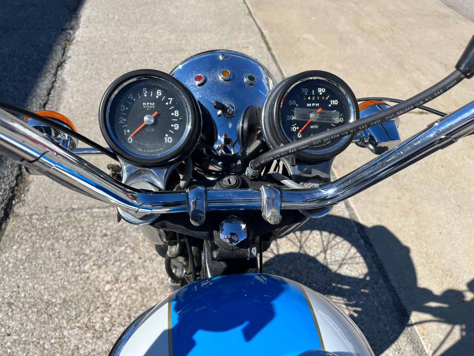 Triumph-Tiger-1973-8