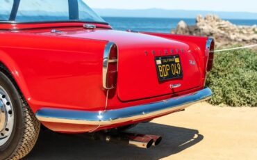 Triumph-Tr4-1962-Signal-Red-Black-14