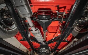 Triumph-Tr4-1962-Signal-Red-Black-8